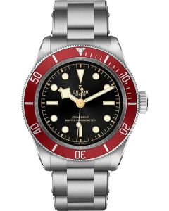 TUDOR Black Bay